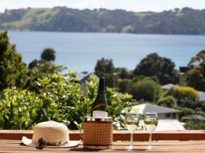 Onetangi Bay Views - Onetangi Holiday Home